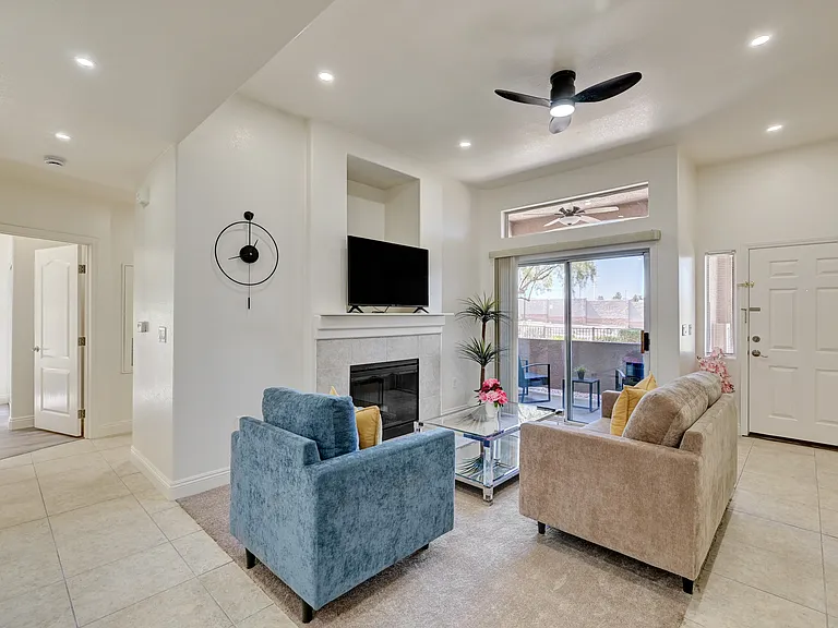 2305 W Horizon Ridge Pkwy #1512 — Photo 25