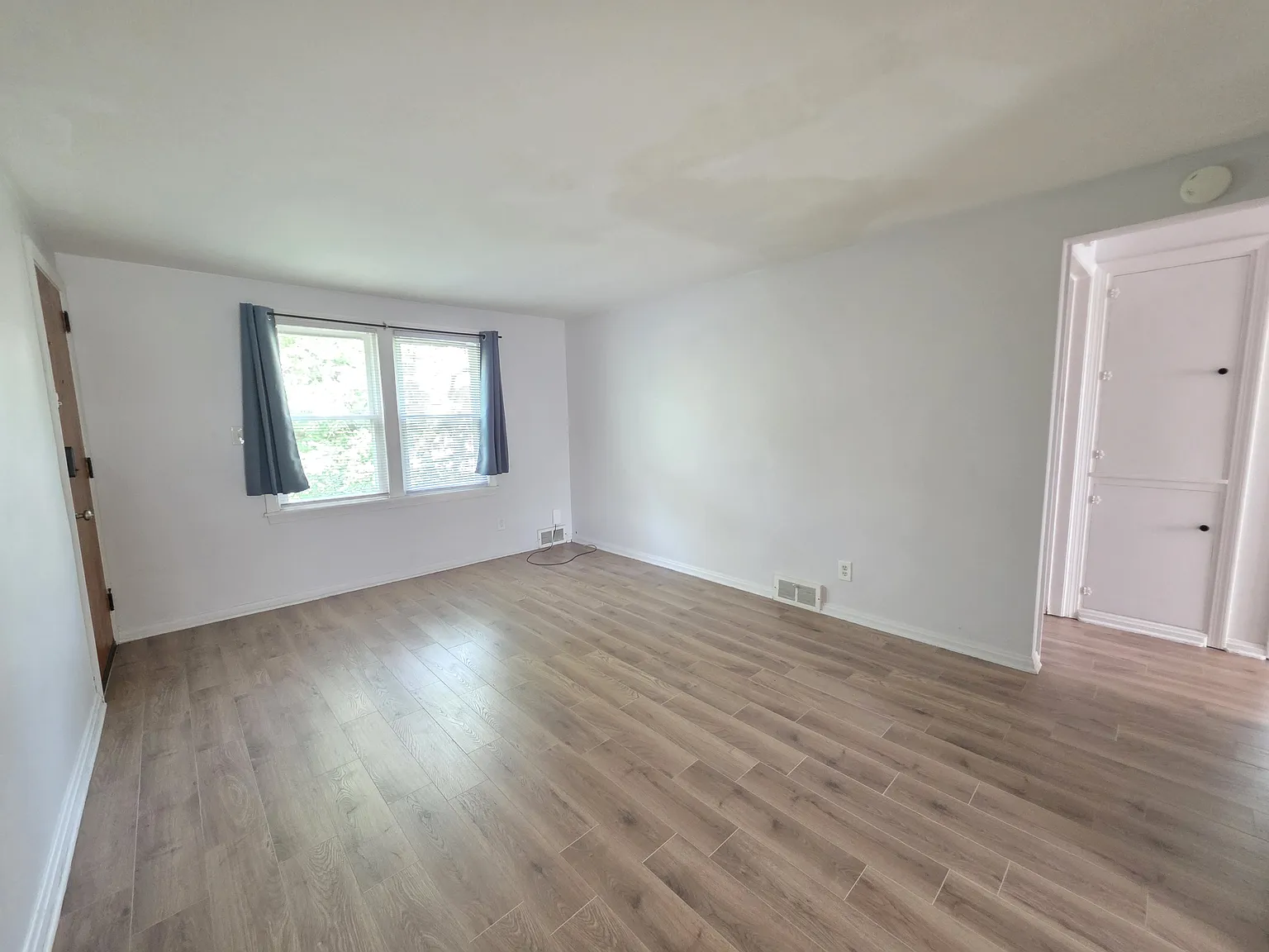 2 bed, $850 — Photo 4
