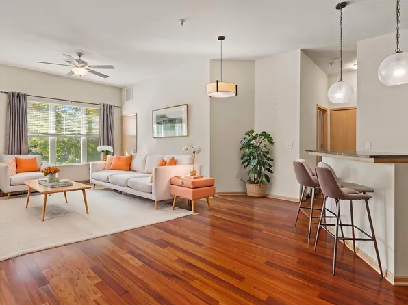 8201 Mayo Dr Unit 106, Madison, WI 53719