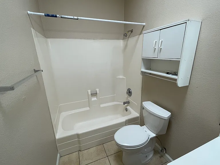 2 bedroom, 1 bath apartment in Apache Junction! — Photo 15