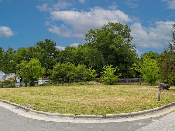2nd image of 613 Broad St Lot 8002