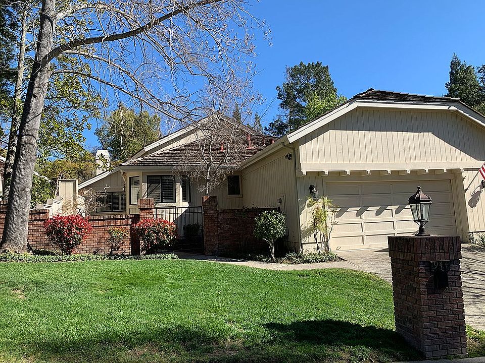 944 Redwood Drive