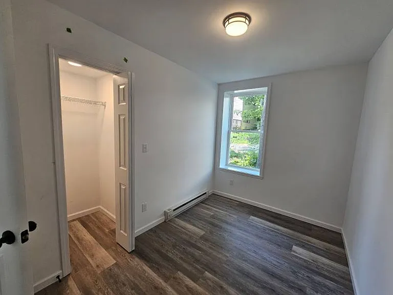 36 William St #2 — Photo 5
