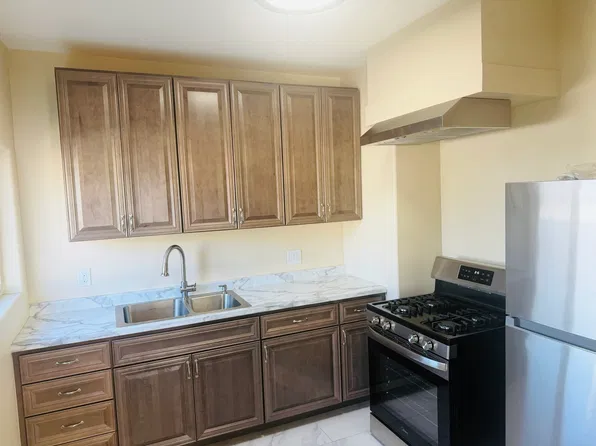 3921 E Livingston Dr APT 1, Long Beach, CA 90803
