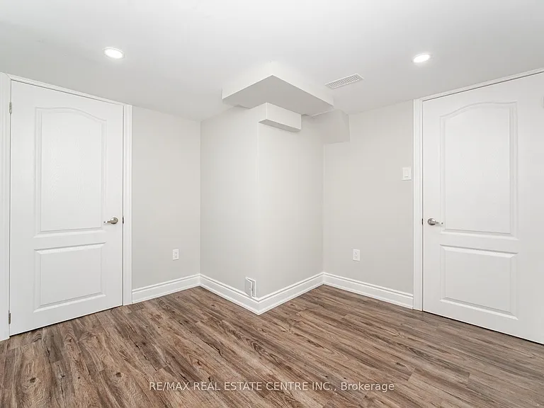 3885 Rippleton Ln #BASEMENT — Photo 1