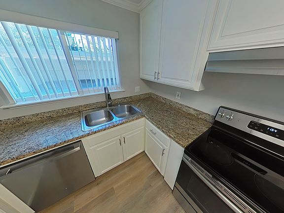 5th image of 517 Glenwood Ave APT A