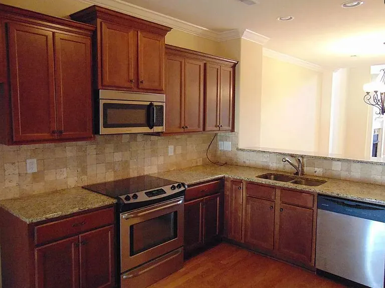 109 Golden Rod Ln — Photo 5