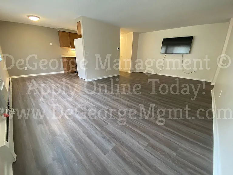 Avalon Apartments — Photo 33