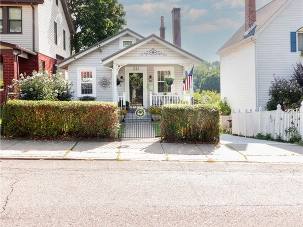 1212 Woodbourne Ave, Pittsburgh, PA 15226