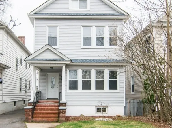 22 E Henry St, Linden City, NJ 07036