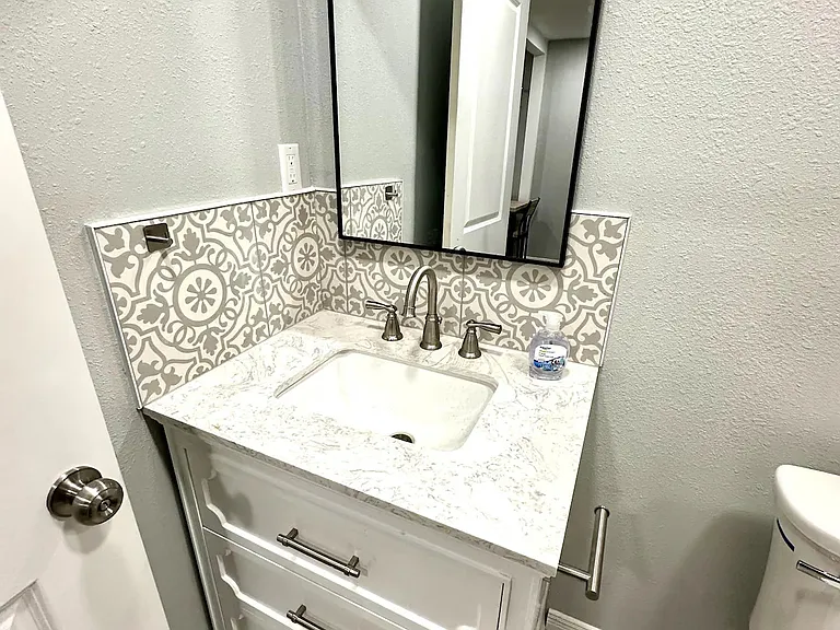 Full Bathroom