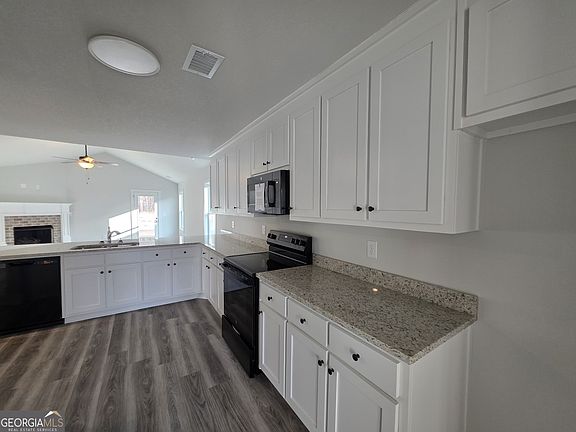 2nd image of 1167 Jeannine Ln #15