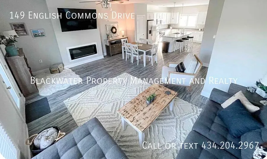 Furnished Townhome in English Commons! — Photo 3