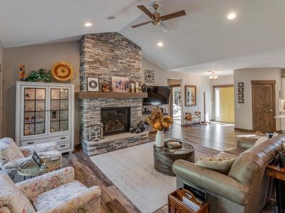 11348 Legacy Dr, East Gull Lake, MN, 56401