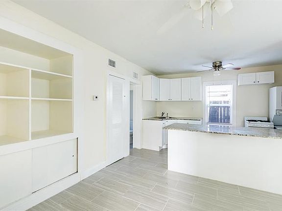 4th image of 4717 Garden Ave #B