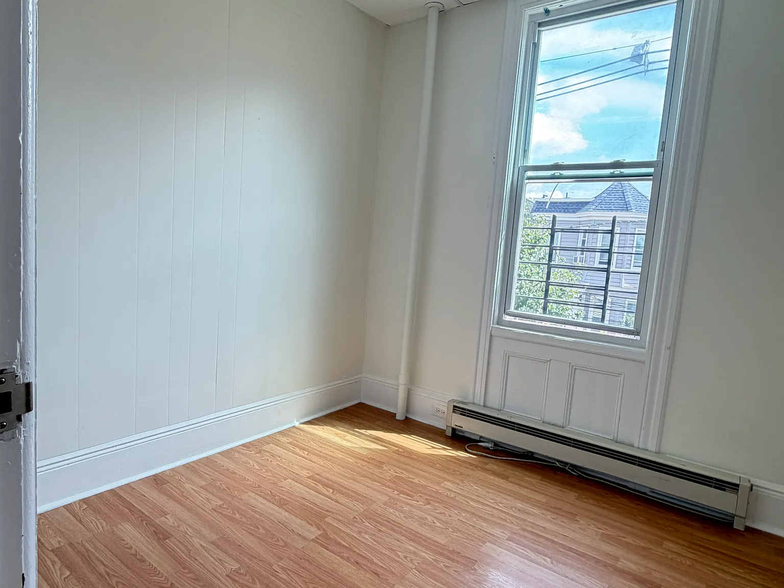 3 bed, 1100 sqft, $3,000 — Photo 1