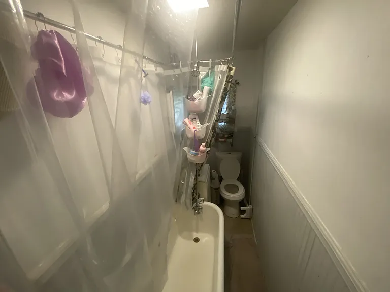 28 Pulaski St #1 — Photo 6