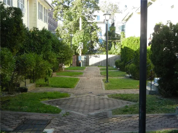 468 S 4th Avenue #103, Mount Vernon, NY 10550