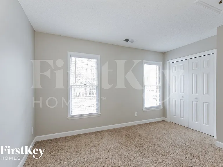 2601 Kirkholm Dr — Photo 13