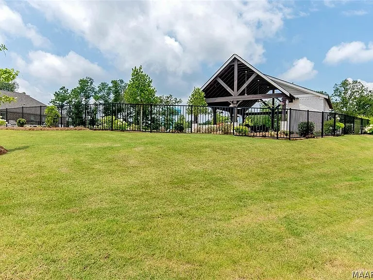 1123 Benjamin Way — Photo 4