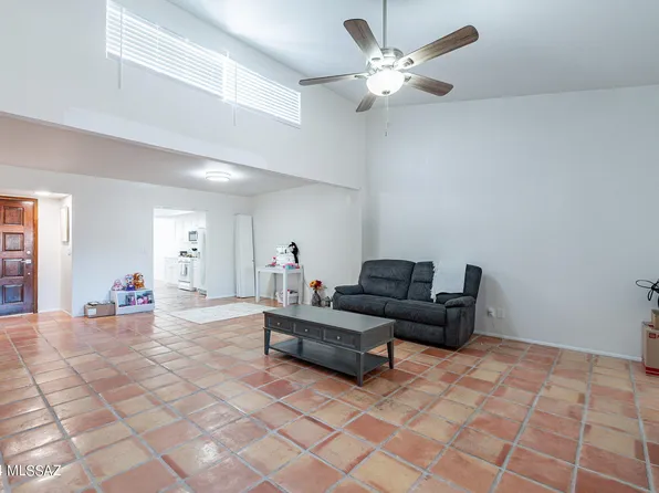 1633 W Speedway Blvd, Tucson, AZ 85745