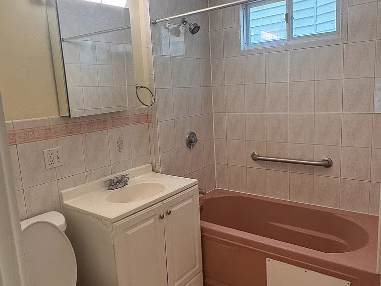 35 Hollander St #2 — Photo 15