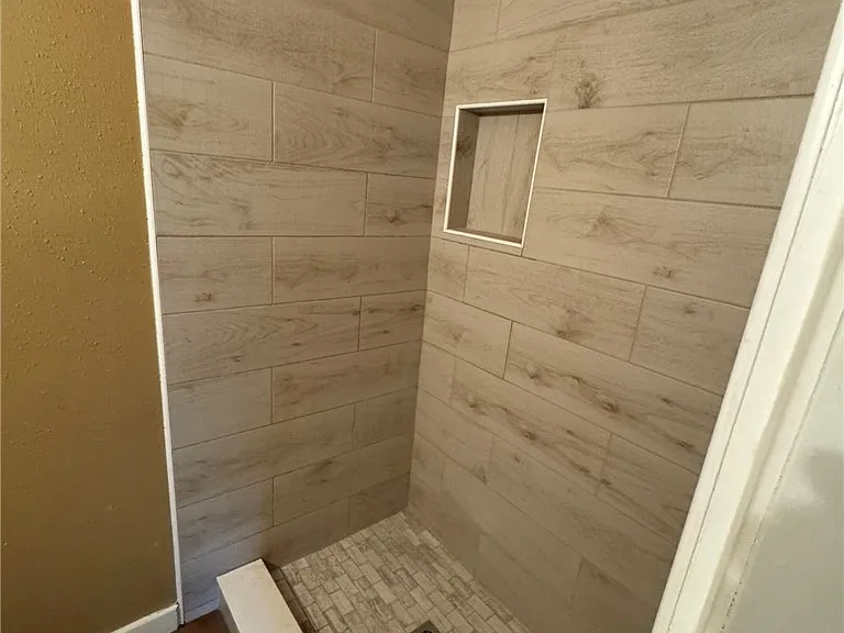 722 Sherwood Ave — Photo 12