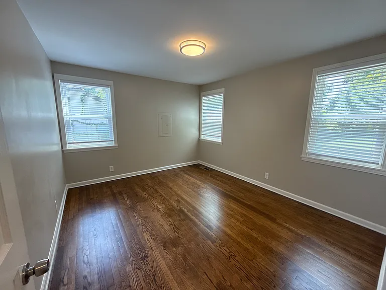 221 Elberta St — Photo 19