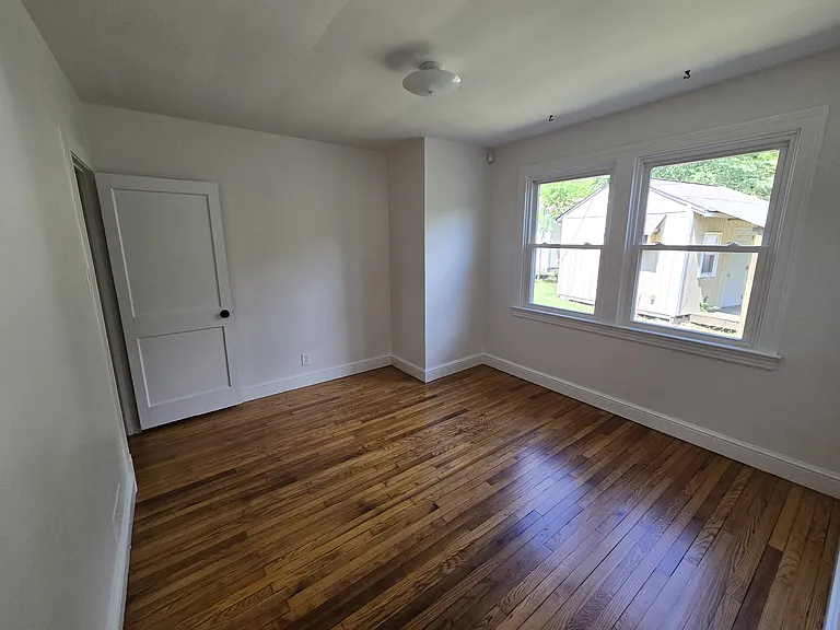 4906 Dollard Dr — Photo 13
