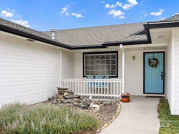 4th image of 1726 E Kamay Ct