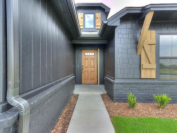 7th image of this home