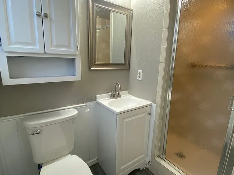 904 Craig Dr — Photo 9
