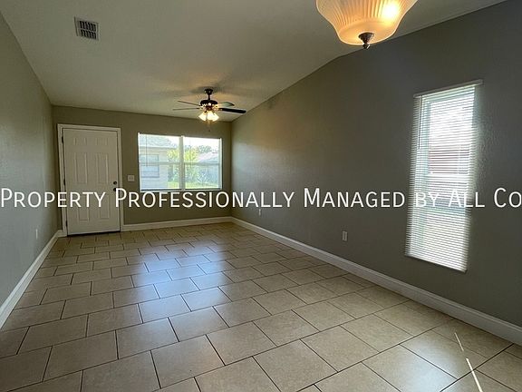 2nd image of 3035 Saint Paul Dr