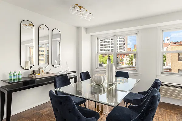 Sold by Sotheby's International Realty | media 6