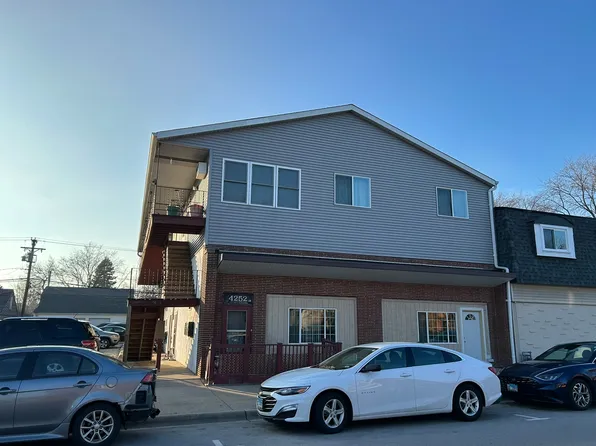 4252 Joliet Ave, Lyons, IL 60534