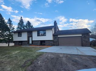 1127 Stark Rd, Harris, MN 55032