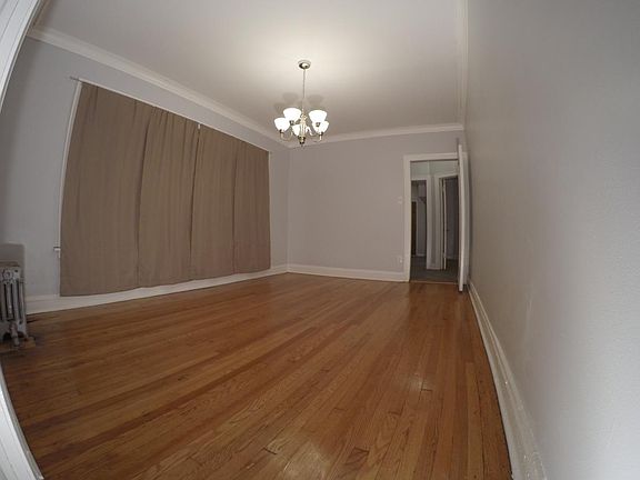 4th image of 9215 S Bishop St #1