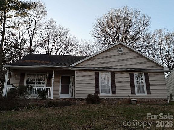 2nd image of 10120 Rockwood Rd