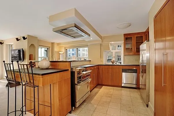 Sold by Citi Habitats | media 26