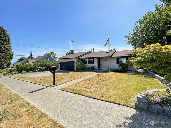 2nd image of 1013 S Laurel Street