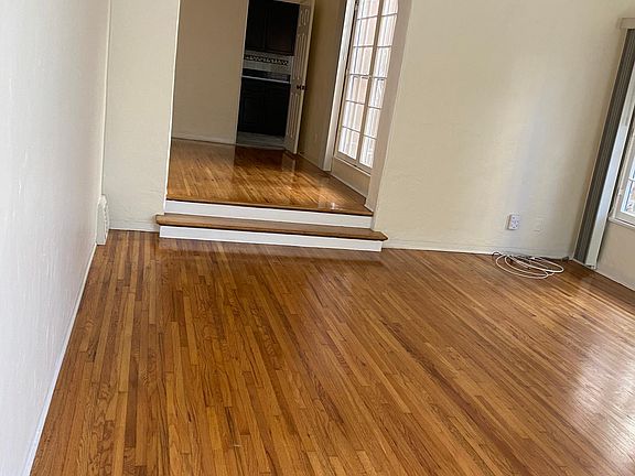 Living Rm looking into dining rm