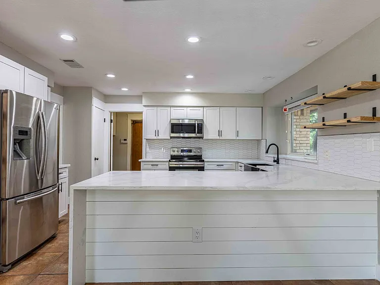 2331 Bluffridge St — Photo 13