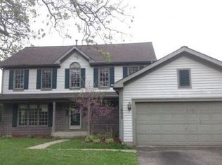 1055 Willoby Ln, Elgin, IL 60120