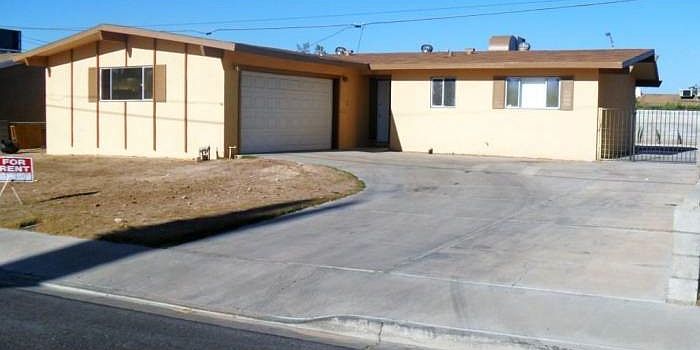 FRONT HOUSE