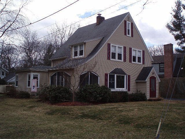 1st image of 653 Logan St