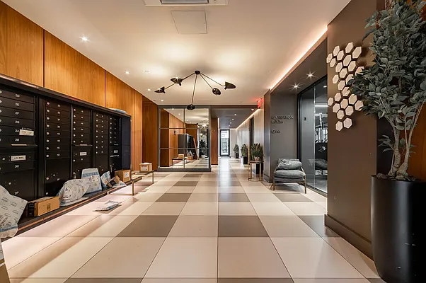 Rented by Twin Group | media 9