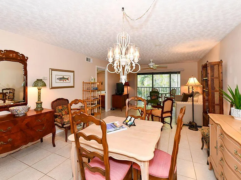 3700 S Osprey Ave #301 — Photo 10