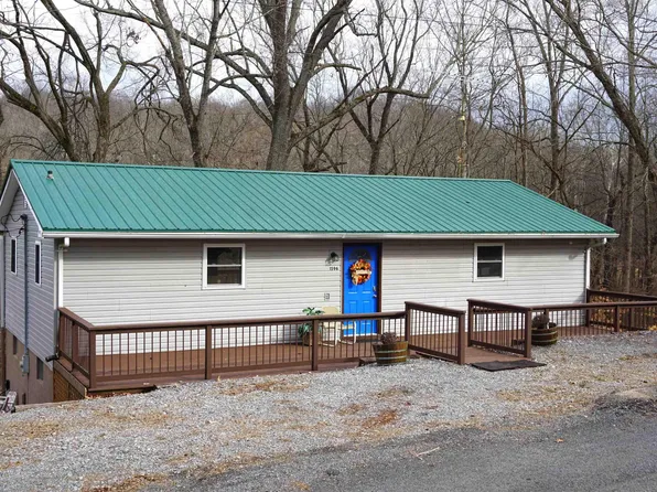 1596 Piney Wood Rd, Cadiz, KY 42211