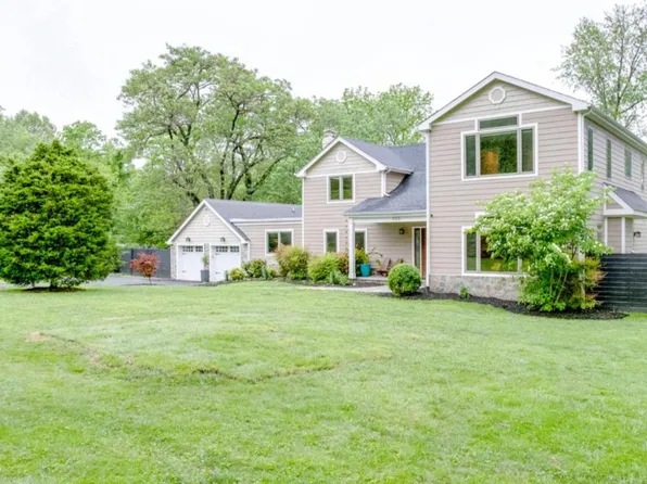 11306 Vale Rd, Oakton, VA 22124