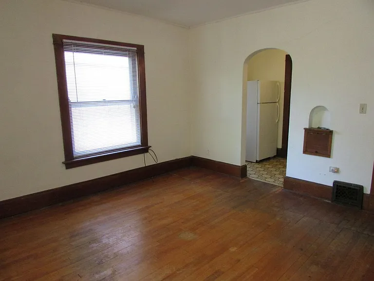 108 N Breese Ter — Photo 5